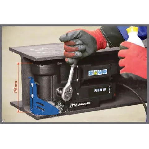 HOLEMAKER PRO36AD MAGNETIC BASE ANGLE DRILL,240V, CAPACITY: 36MM DIA X 30MM HMPRO36AD 2 HOLEMAKER PRO36AD MAGNETIC BASE ANGLE DRILL,240V, CAPACITY: 36MM DIA X 30MM HMPRO36AD - Image 2